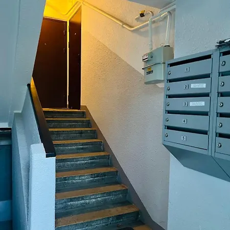 Center & Airport Apartman